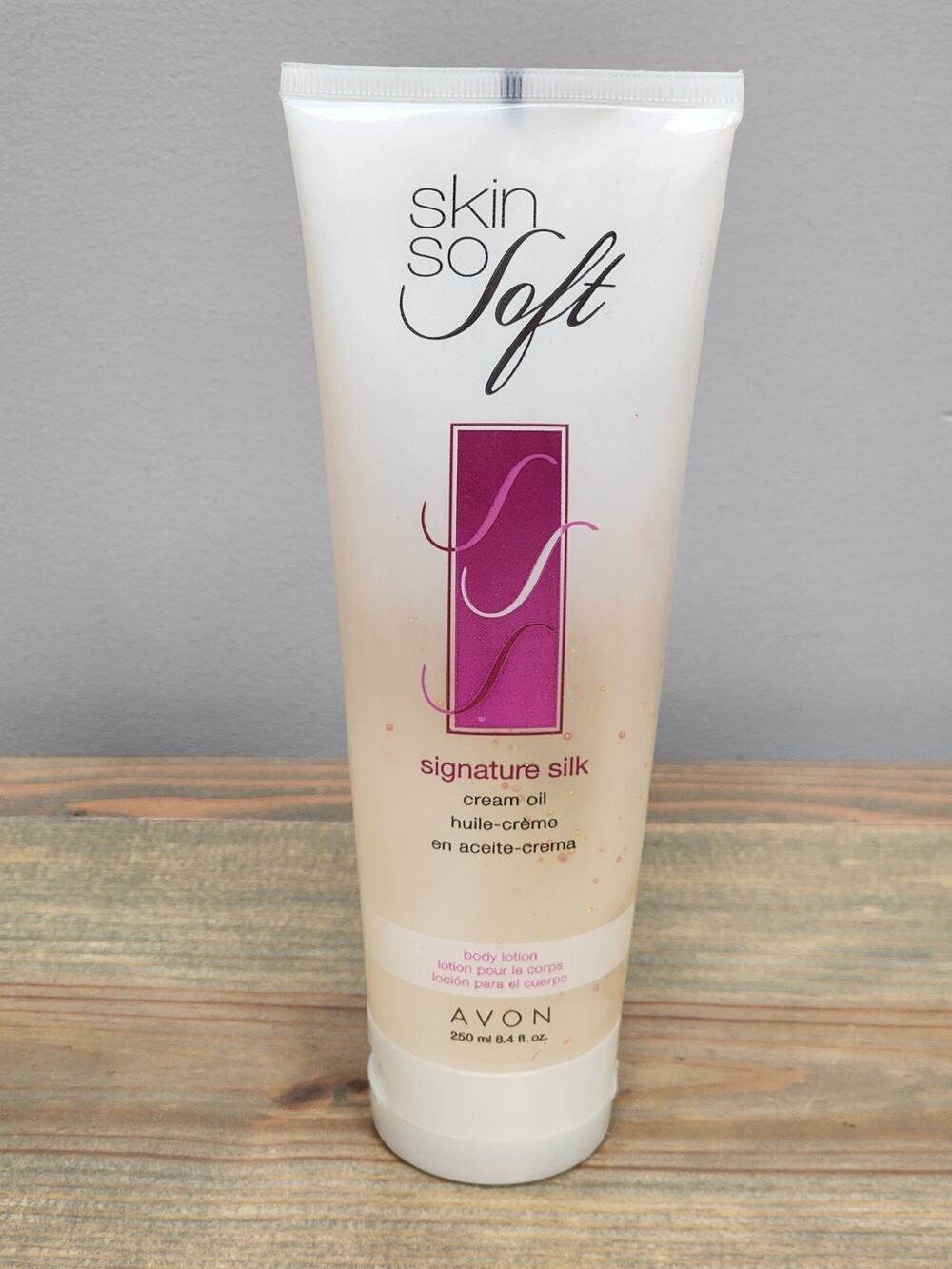 Avon Skin So Soft Signature Silk Cream Oil Body Wash 8.4 oz - sealed